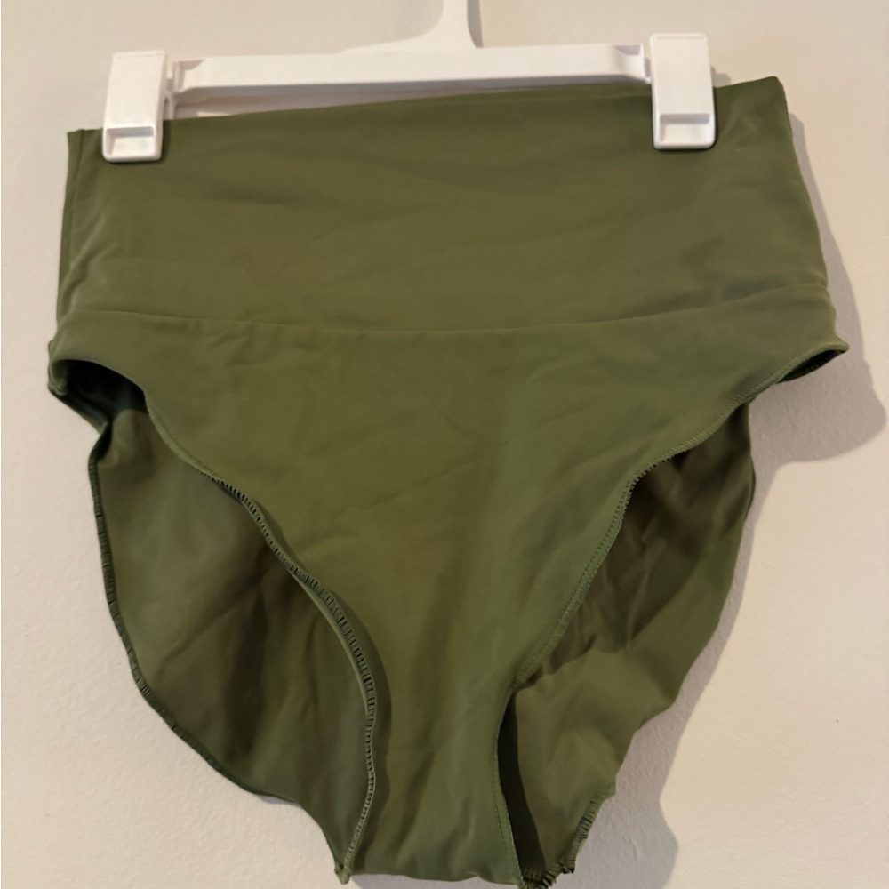 Sleek Olive Women's High-Waist bathing suit bottoms